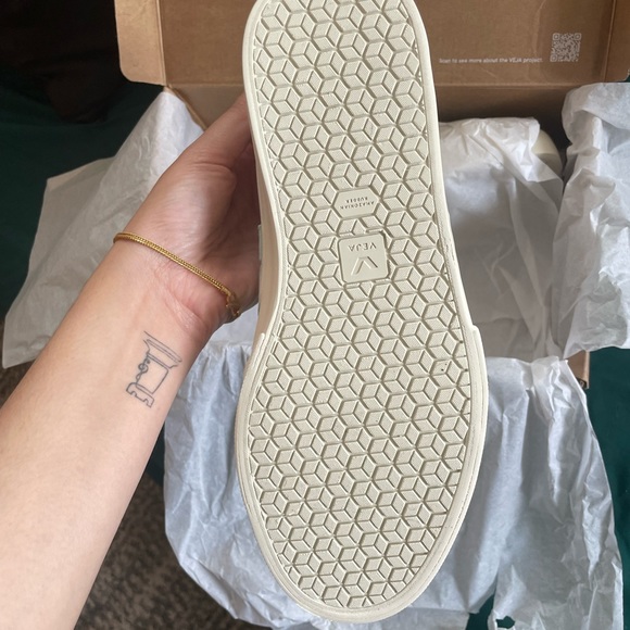 BNIB Veja Recife Chromefree
Leather White Matcha Shoes Size 40 - Picture 5 of 6